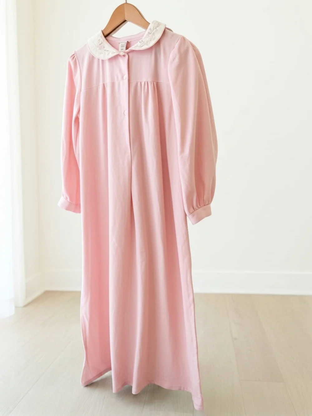 VTG Womens Merville Pink Long-Sleeve Nightgown Peter Pan Floral Collar Size L